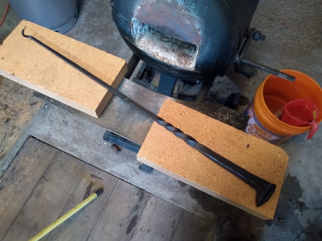 forge102.jpg