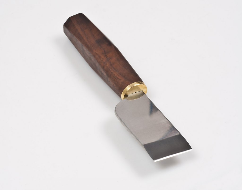 leatherknife.jpg