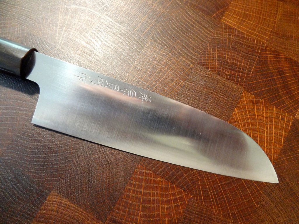 YF_Santoku_180_02.jpg