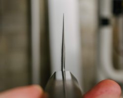 Miyazaki Ginsan Bunka 190mm  (2 of 2).jpg